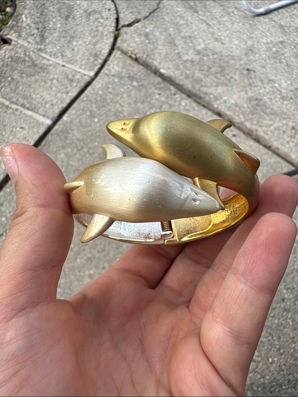 Unbranded Dolphin Cuff Bracelet Womens OS Gold Silver Good Two-Tone Hinged Metal